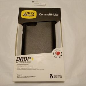 NIB Otter Box Commuter Lite Samsung AO2s